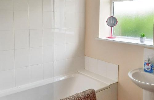 Great Hatfield House | Cowslip Cottage- W43122