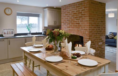 Bircotes House | Cowslip - Uk13138