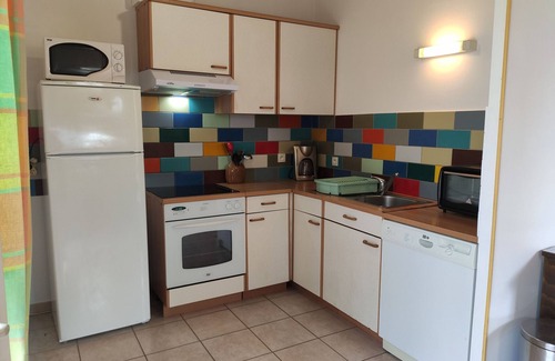 Aze Cottage | Cozy Professional Gîte: 2 Bedrooms, Near Château-Gontier, Parking & WiFi