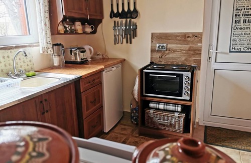 Prilep Cottage | Cozy 1 Bed Cottage in Ognen, near Karnobat, Burgas