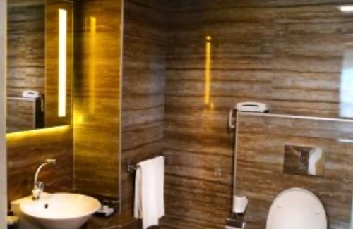 Barclay-Kingston Apartment | Cozy 1-bedroom apartment in charming Cherry Hill with AC, WiFi