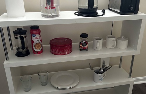 Washington Apartment | Cozy 1-bedroom apartment with fireplace, WiFi in Washington for single traveler