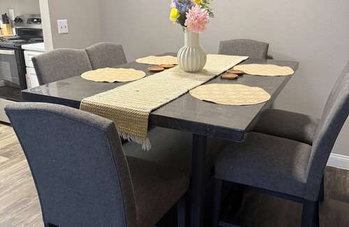 Rancho Oakey Apartment | Cozy 1-bedroom apartment in enchanting Las Vegas with WiFi, AC