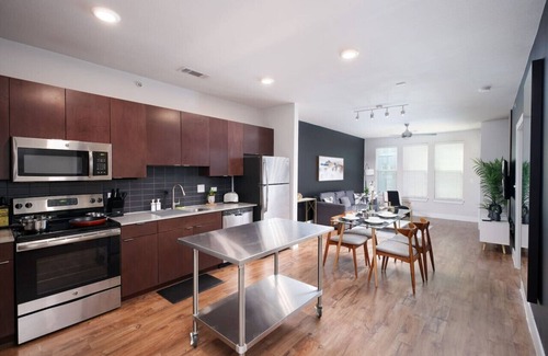 King William Apartment | Cozy 1BR w/Gym, Parking, Near King Wms&Towers