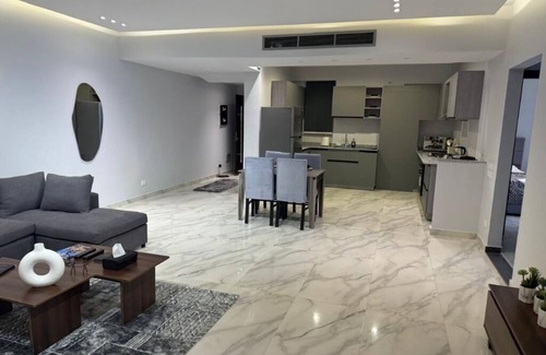 New Cairo House | Cozy 2-bedroom apartment in delightful Cairo Governorate with WiFi, AC