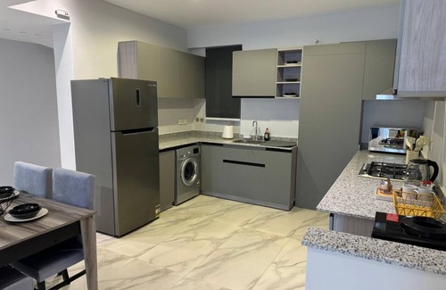 New Cairo House | Cozy 2-bedroom apartment in delightful Cairo Governorate with WiFi, AC