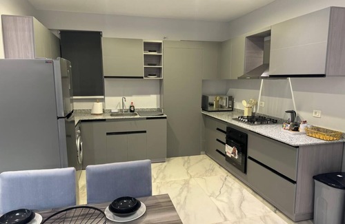 New Cairo House | Cozy 2-bedroom apartment in delightful Cairo Governorate with WiFi, AC