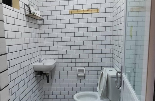 Bagac Cabin | Cozy 2-bedroom lodge with WiFi, AC in charming Bagac