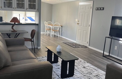 Virgie House | Cozy 2-bedroom mobile home centrally located on US 23 South with AC, WiFi