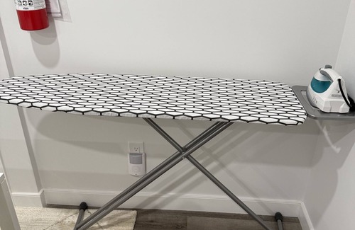 Sage Hill House | Cozy 2-Bedroom Short-Term stay in Calgary, AB. Canada.