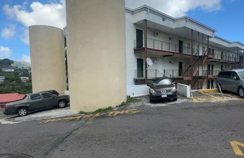 Altona Condo | Cozy 2-bedroom condo in delightful Charlotte Amalie with view of harbour.