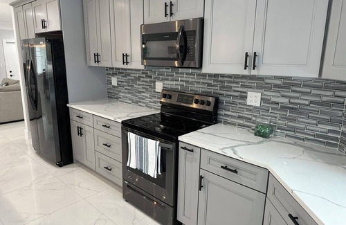 Fort Myers Shores House | *Cozy 2 BR * Waterfront home with Heated Pool