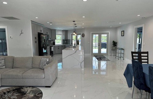 Fort Myers Shores House | *Cozy 2 BR * Waterfront home with Heated Pool