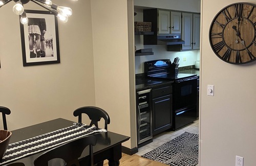 Stowe Area Condo | Cozy 2BR 2BA: Ski to Toll House Lift and back home!