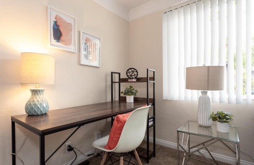 Bay Park Apartment | Cozy 2BR w/ Gym & Pool -15 mins to Mission Beach!