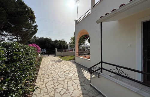 Mytikas House | Cozy 3-bedroom house in amazing Mitikas with WiFi, AC