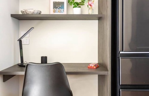 Addington House | Cozy 3-Bedroom near Hagley Park w/Garage