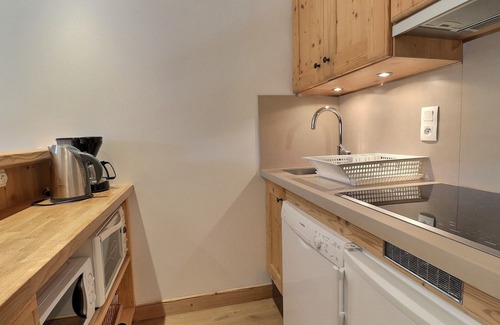 Meribel-Mottaret Apartment | Cozy 3-room Apt with Fireplace, Free Wi-Fi, Near Slopes & Shops, Sleeps 6