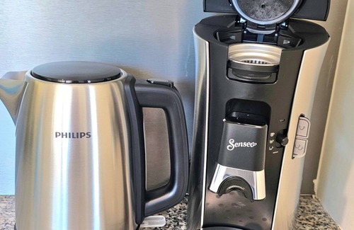 Erm House | Cozy 3BR Bungalow in Ermerstrand park - The Village House Retreat near the beech