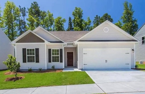 Greensboro House | Cozy 3BR house 15mins to A&T, UNCG, WetNWild