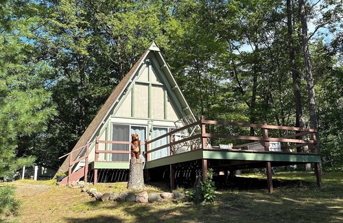 Hayward Cabin | Cozy A-Frame cabin in Hayward on Chippewa Flowage, sleeps 6, RV electrical