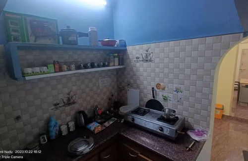 KK Nagar House | Cozy AC room W work desk & Balcony