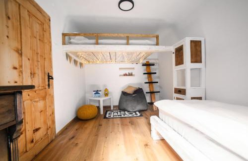 Gozd Martuljek Apartment | Cozy Alpine House