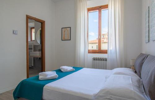 San Jacopino Apartment | Cozy and Bright Flat - Top Floor with Elevator