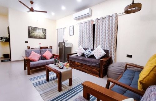 Murud Apartment | Cozy and rusting desined Paradise Farm Apartment near Kashid beach.