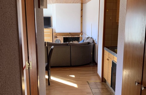 La Molina Apartment | Cozy and sunny apartment at the foot of the slopes of La Molina with fireplace