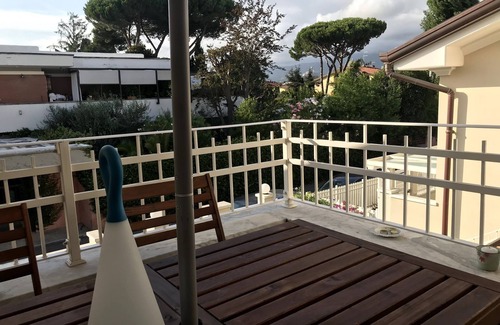 Marina di Carrara Apartment | Cozy apartment 800 mt from the beach