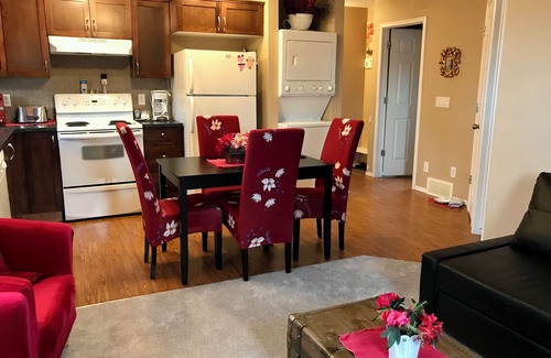 McKenzie Towne Apartment | Cozy Apartment Above Garage in Calgary SE