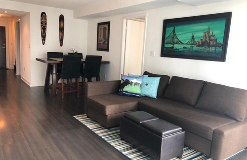 CityPlace Apartment | Cozy Apartment + Balcony Next to CN Tower/Rogers/MTCC (Fit 6)