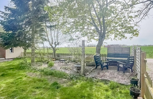 Norra Varalov Apartment | Cozy apartment in ängelhom with WiFi