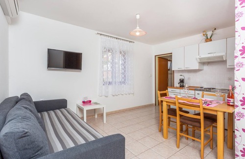 Jurandvor Apartment | Cozy apartment in Jurandvor with WiFi