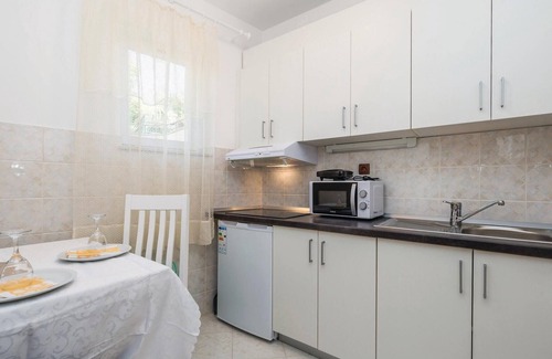 Mihotici Apartment | Cozy apartment in Matulji with WiFi