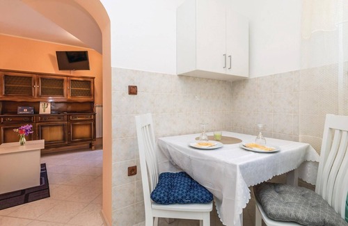 Mihotici Apartment | Cozy apartment in Matulji with WiFi