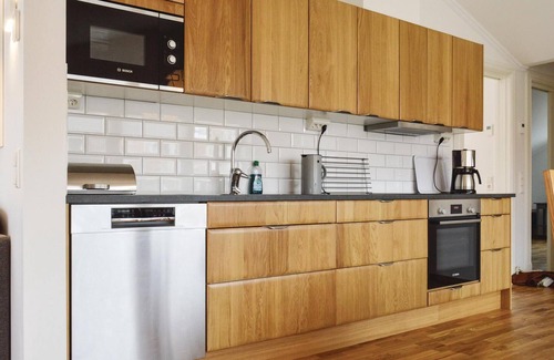 Ronnang Apartment | Cozy apartment in Rönnäng with kitchen