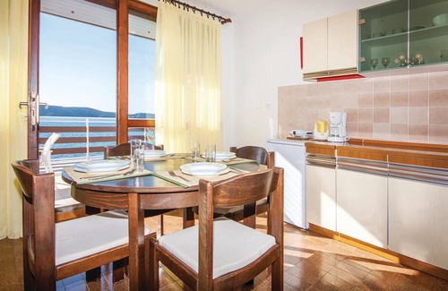 Brodarica Apartment | Cozy apartment in Sibenik with kitchen