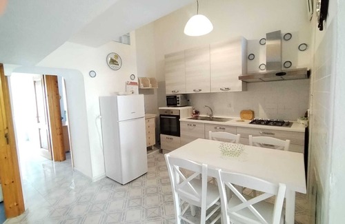 Ischia Porto Apartment | Cozy apartment in the heart of the historic center of Ischia Ponte 8 places