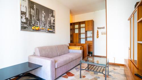 Dergano Apartment | Cozy Apartment Near Bovisa - WiFi AC Metro