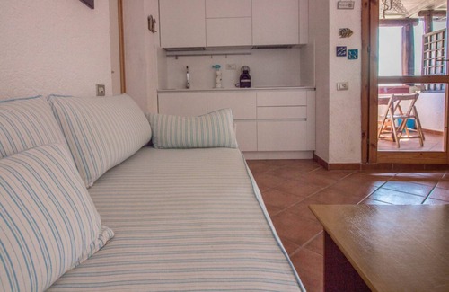 Cugnana Verde Apartment | Cozy apartment of 70 sqm with private entrance, can accommodate up to 4 people, located on the first floor within the village Cugnana Verde (no lift). The property is equipped with every comfort! Inside the Residence you will find a various services, inc