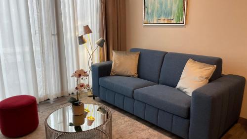 Rohrmoser Apartment | Cozy apartment with terrace, SJ Cosmopolitan Tower #402