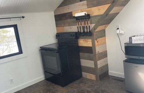 East Dover Apartment | Cozy apt in beautiful secluded spot 15 mins from Mt Snow