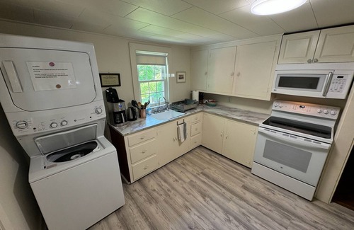 York Harbor House | Cozy Beach Cottage in the heart of York - walk to the beach!