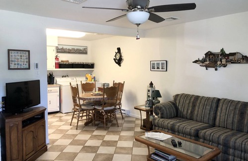 Village Green House | Cozy Beach Cottage in Island’s residential neighborhood!