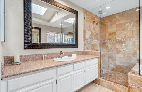 La Jolla Mesa House | Cozy Beach Retreat - La Jolla, CA