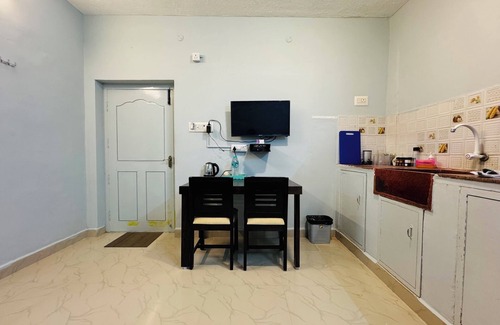 Mahabalipuram Beach House | Cozy Beachside Stay Near Mahabalipuram Monuments.