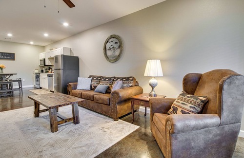 Bull Shoals Condo | Cozy Bull Shoals Condo Getaway ~ 1 Mi to Lake!