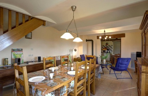 Saint-Forgeux-Lespinasse Cottage | Cozy cottage with stove, terrace, and private garden in Saint-Forgeux-Lespinasse